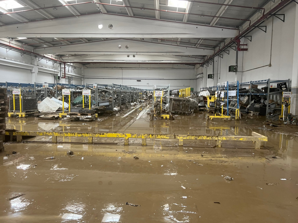 production hall flooded
