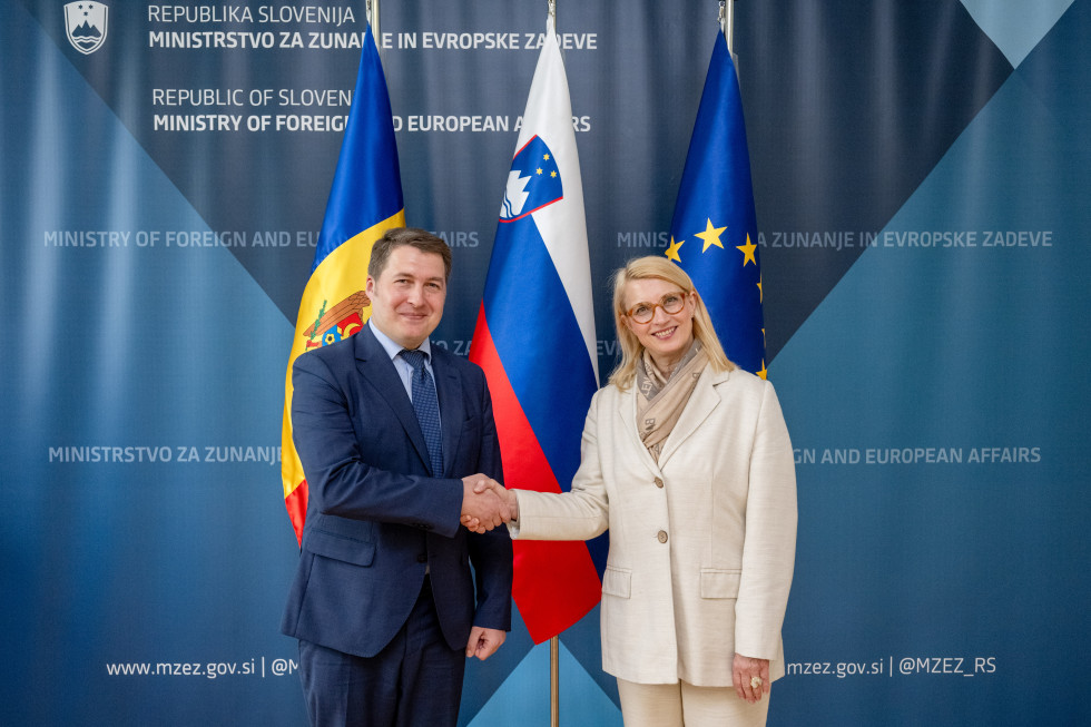 rokovanje Norčič Štamcar in politični direktor Moldavije Cuc