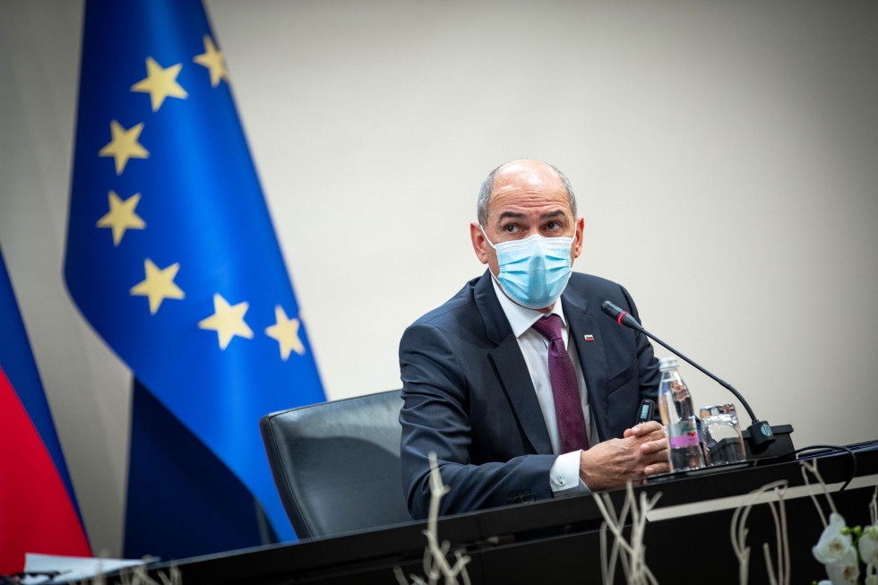 PM Janez Janša presents COVID-19 vaccination plan