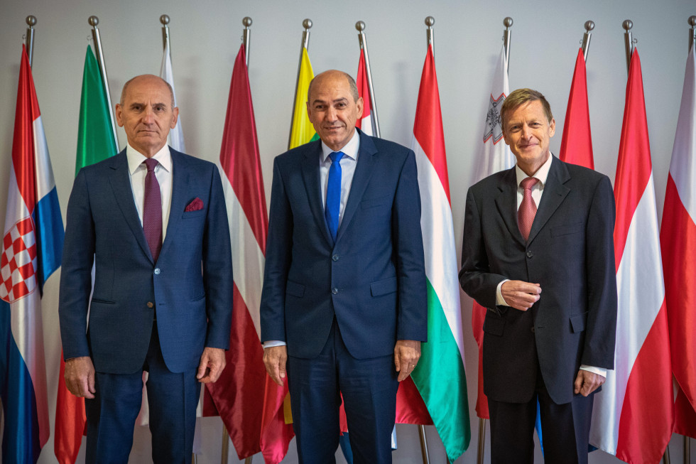 Predsednik vlade Janez Janša na srečanju z veleposlaniki držav članic EU, Zahodnega Balkana in Turčije.