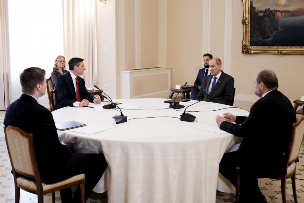 A special meeting of four presidents, including the President of the Republic of Slovenia Borut Pahor, Prime Minister Janez Janša, President of the National Assembly Igor Zorčič, and the President of the National Council Alojz Kovšca.