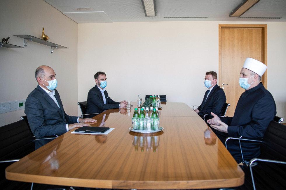 Prime Minister Janez Janša receives the mufti of the Islamic Community in the Republic of Slovenia