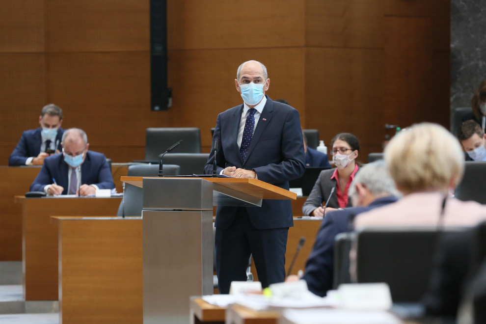 PM Janez Janša draft presented the amendments of the budgets of the Republic of Slovenia for 2021 and 2022.