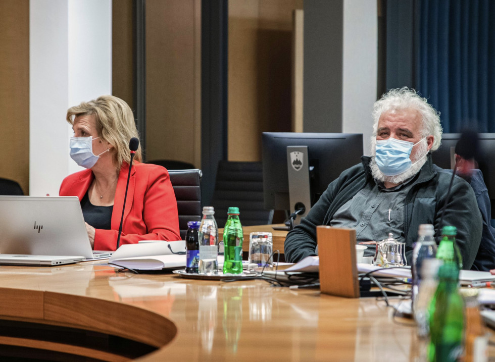 Predsednik vlade Janez Janša z delovno skupino