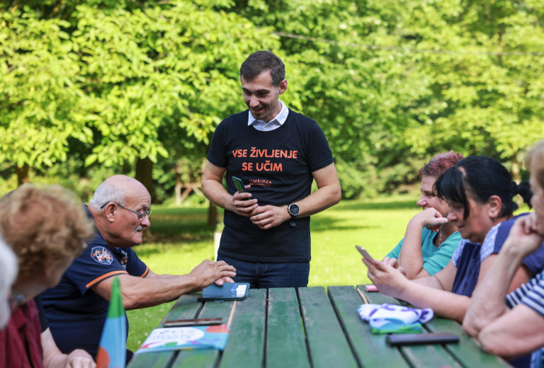 Festival tretjega življenjskega obdobja z roko v roki z digitalnim svetom