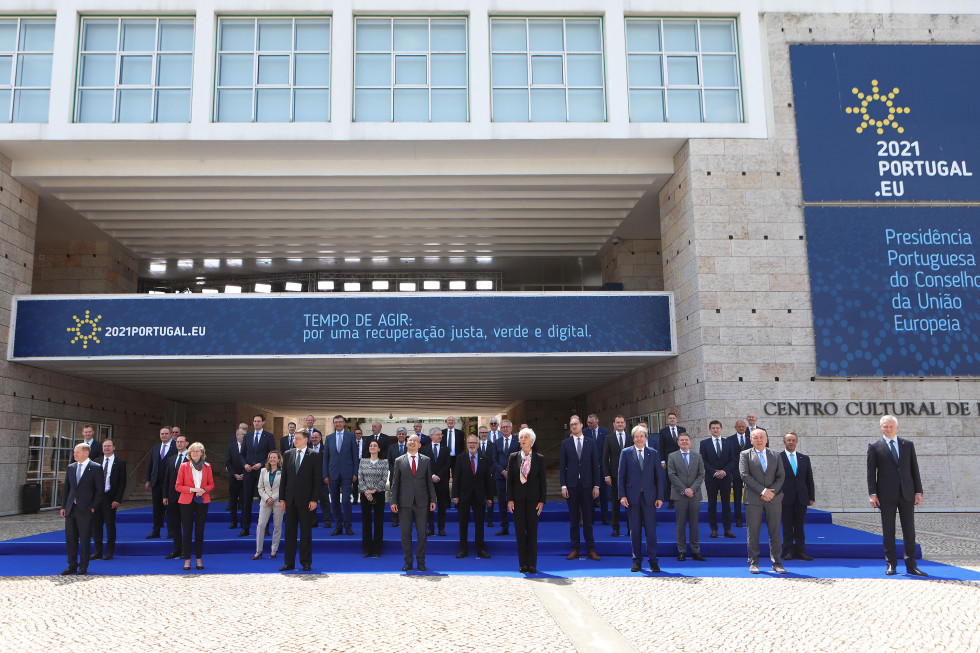 Ministers standing in front of the meeting venue