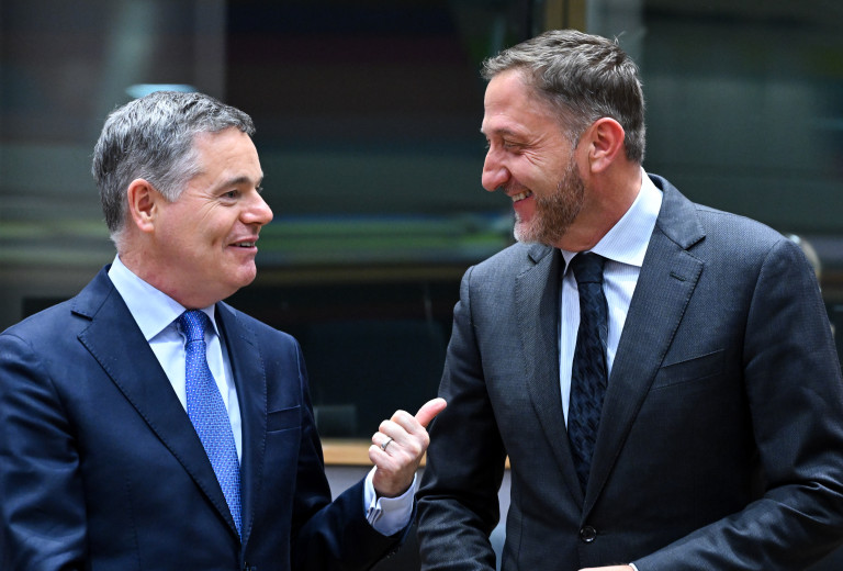 Finančni ministri v Bruslju o carinskih in davčnih temah