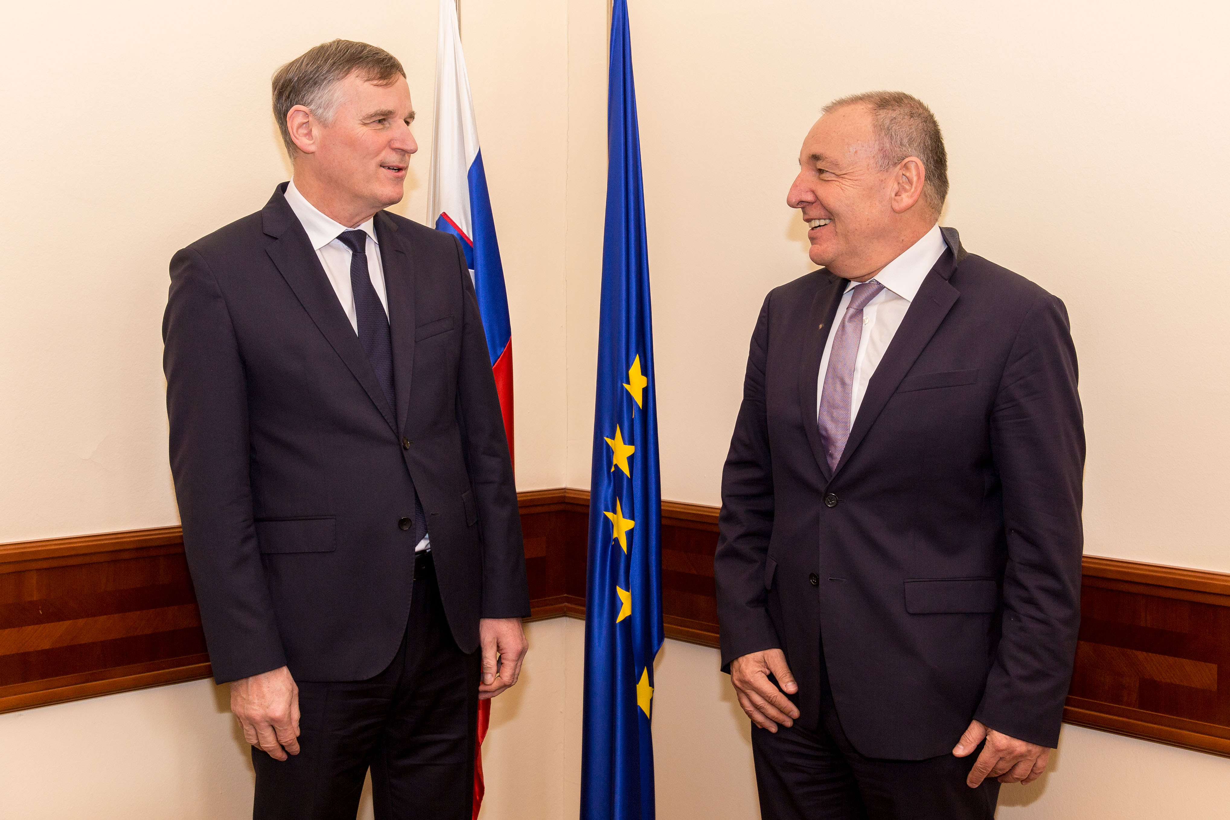Mag Andrej ircelj Prevzel Posle Kot Finan ni Minister GOV SI