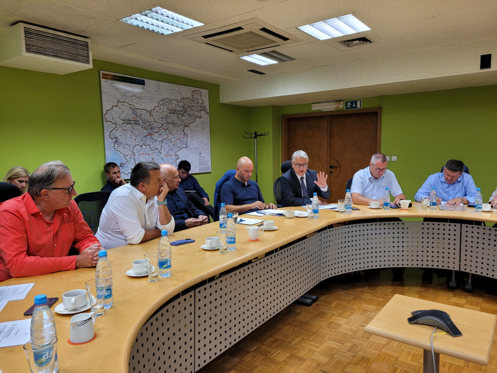 Ekipa ministrstva in predstavniki gospodarstva