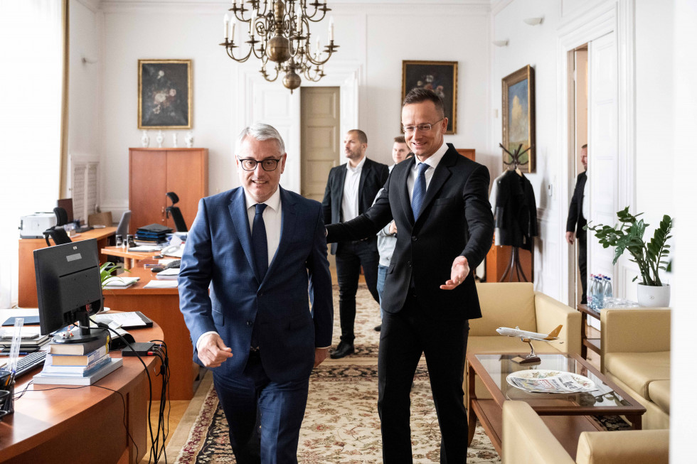 ministra med hojo
