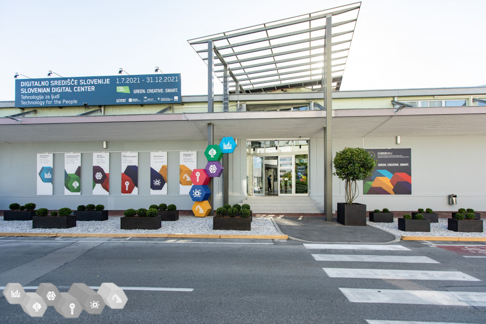 Entrance to the Slovenian Digital Center.