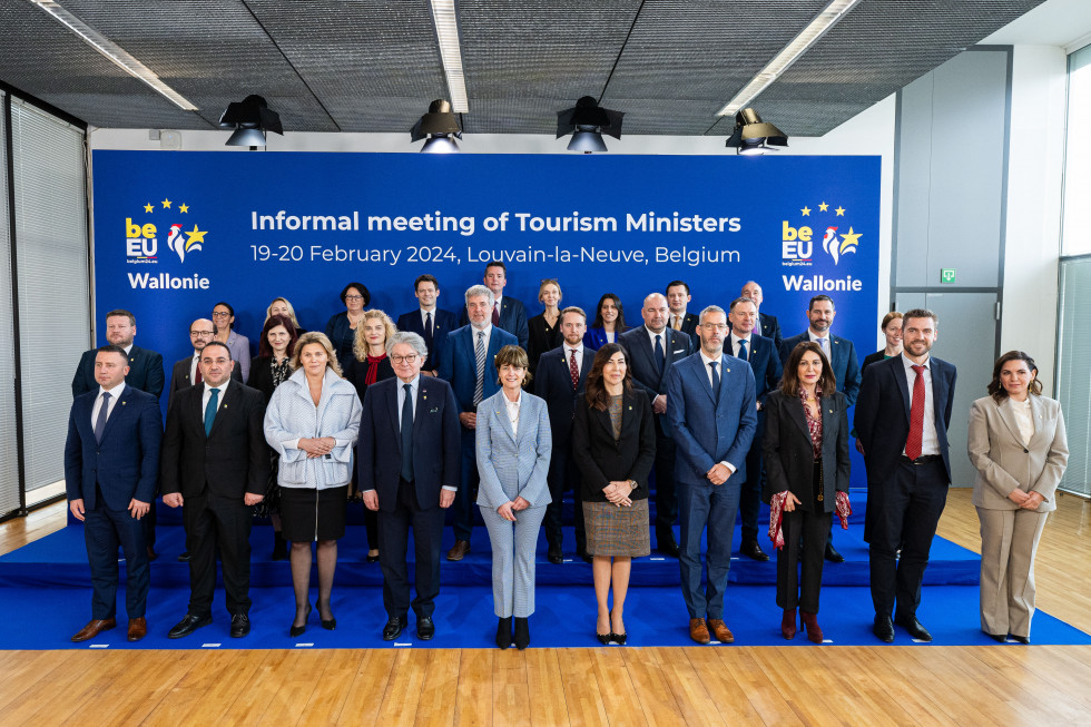 Skupinska fotografija ministrov EU za turizem