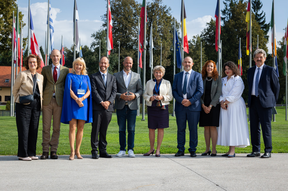 skupinska fotografija vseh sodelujočih