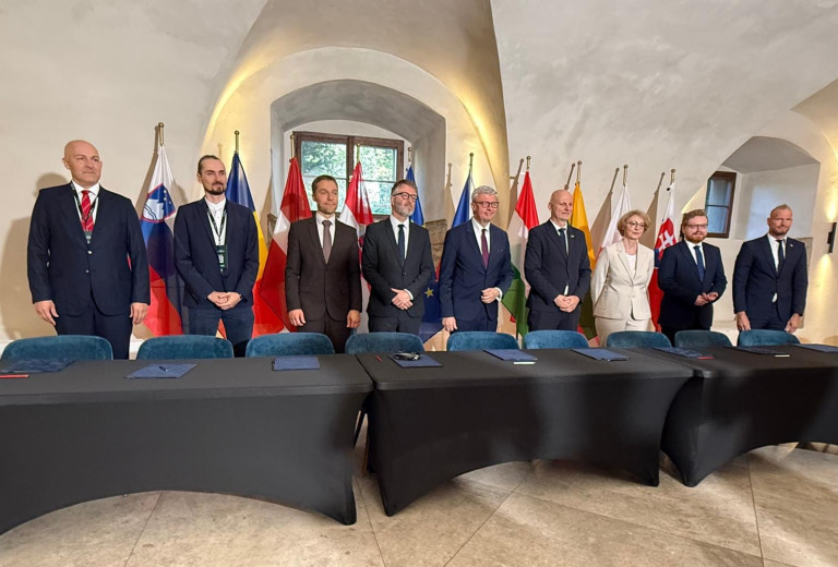 Konferenca o sodelovanju na področju umetne inteligence v državah Srednje in Vzhodne Evrope