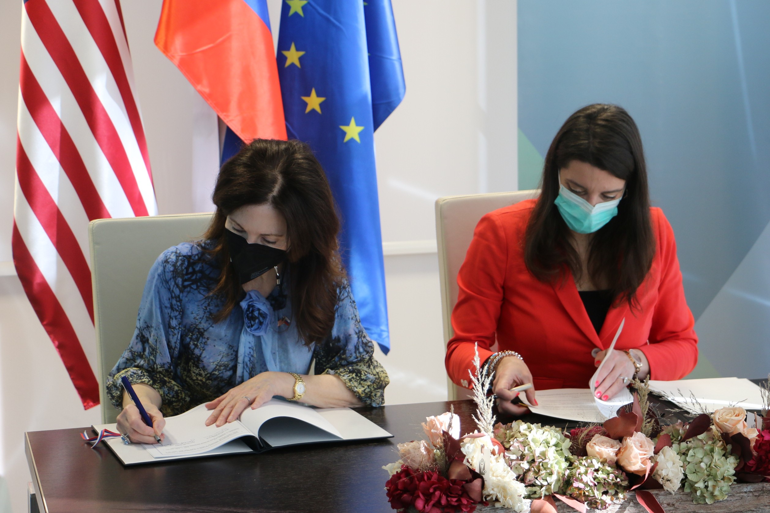 Slovenija In ZDA Podpisale Nov Memorandum O Soglasju O Fulbrightovem 