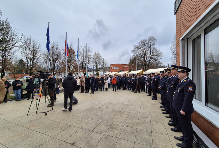 Po prenovi občinske stavbe v Medvodah vrata ponovno odpira tudi krajevni urad upravne enote 