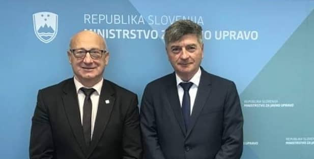 minister Rudi Medved in predsednik OKS Bogdan Gabrove