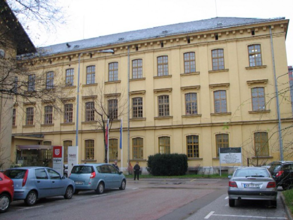 Upravna enota Ljubljana, stavba Tobačna