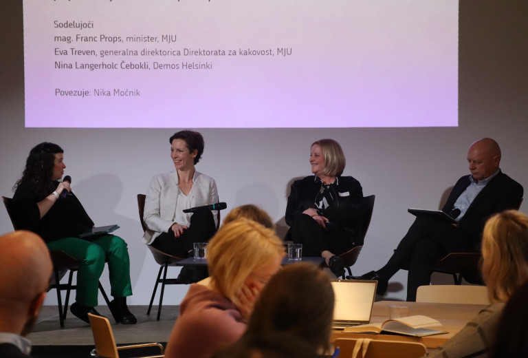 Na konferenci Stičišča za oblikovanje politik o inovativnih pristopih oblikovanja javnih politik 