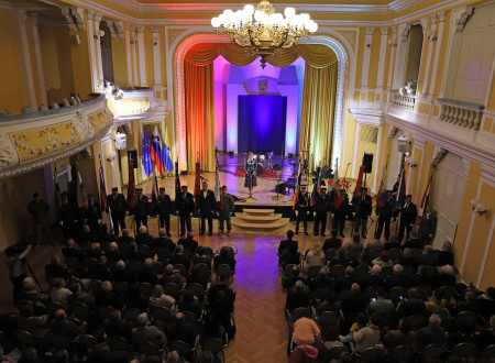 Ministrica na odru Narodnega doma Celje