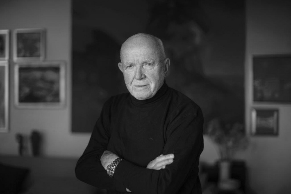 Črno bel portret fotografa Joca Žnidaršiča