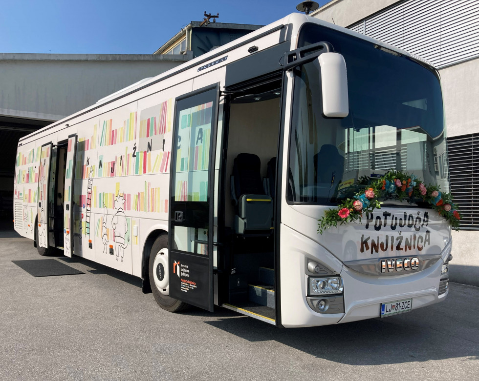 Nov bibliobus Mestne knjižnice Ljubljana