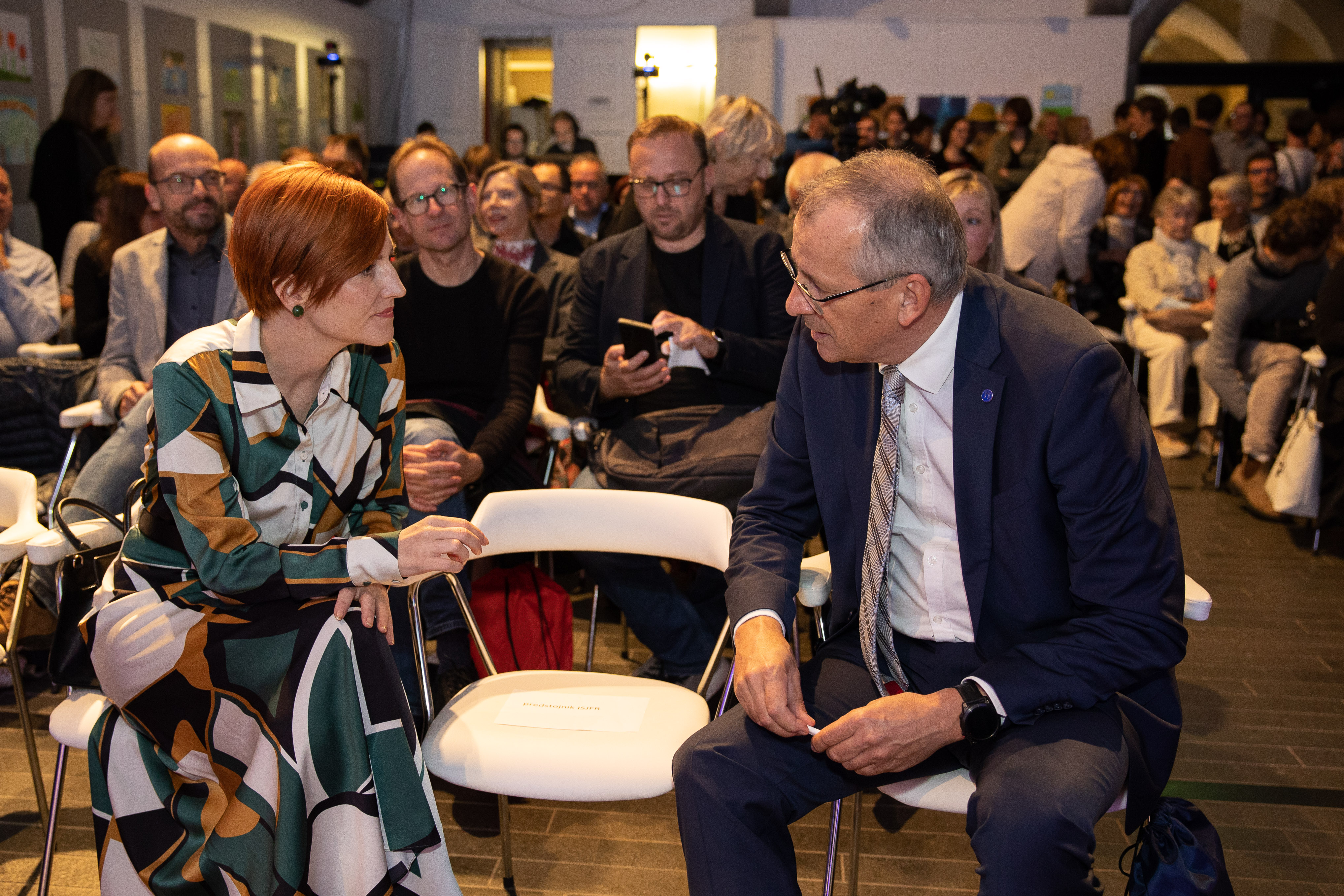 Mdan Fran Mednarodni dan slovarjev in deset let portala Fran.si | GOV.SI