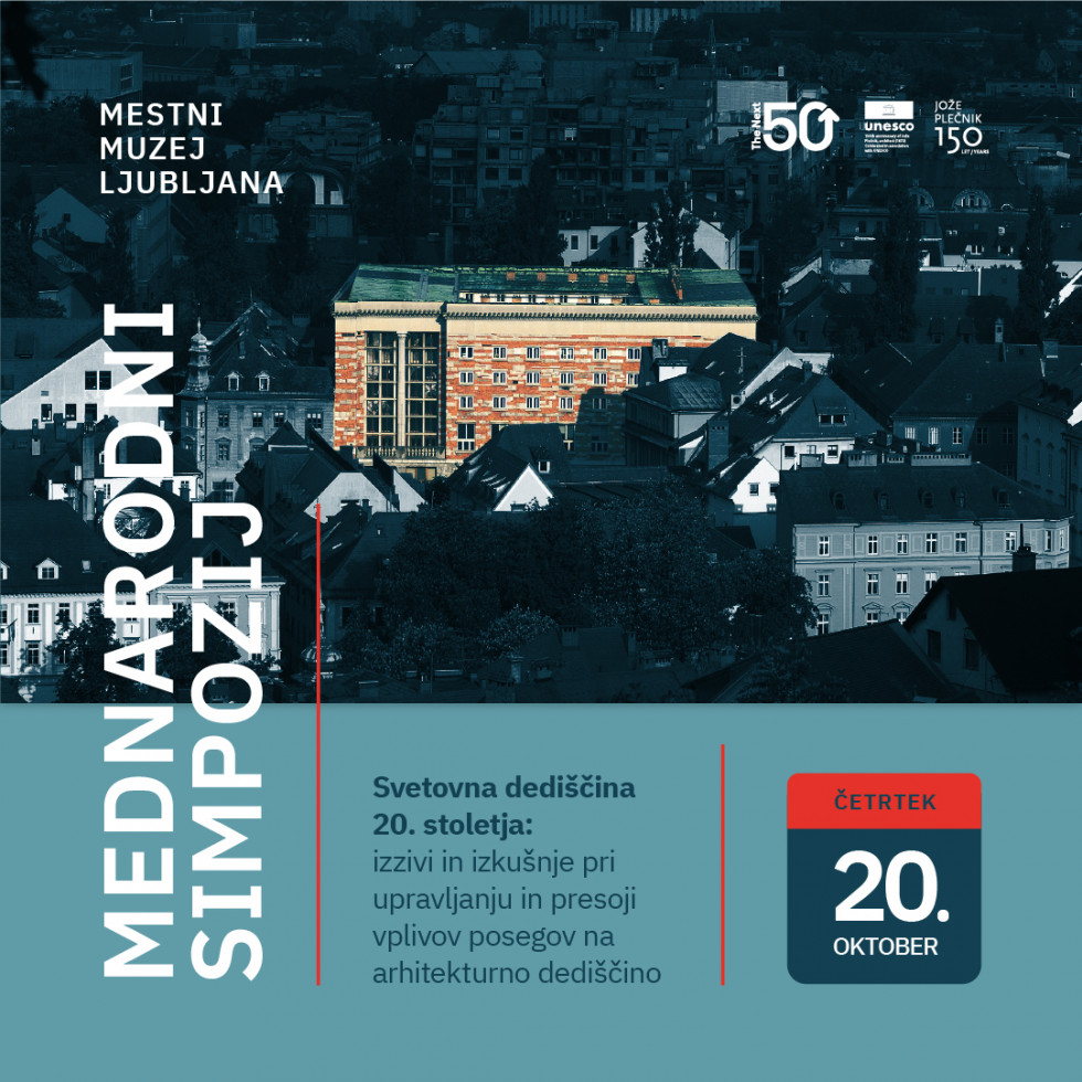 Kvadratna pasica za simpozij, v središču katere je fotografija Nacionalne in univerzitetne knjižnice v Ljubljani z sosednjimi stavbami ter z naslovom, datumom in krajem izvedbe simpozija