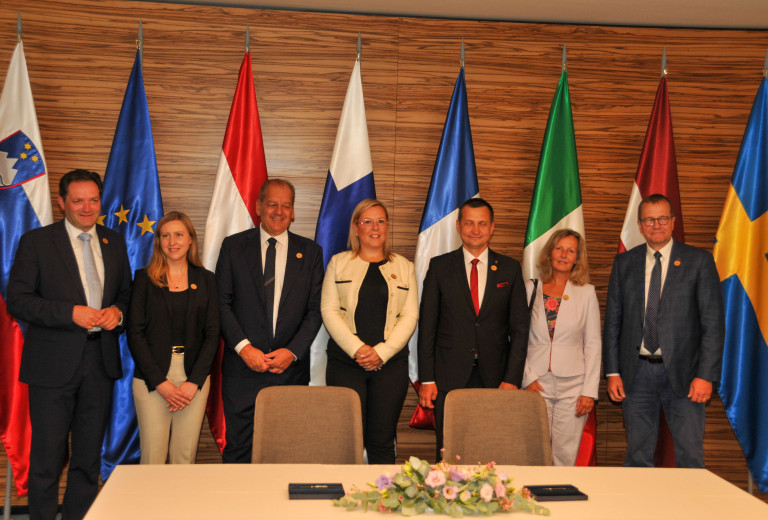 Italy and Latvia join For Forest Group +