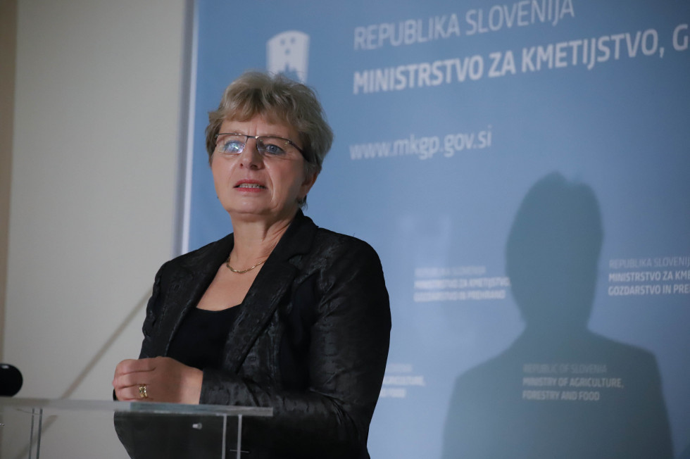 Ministrica Irena Šinko na izjavi za medije o 4. popisu maloprodajnih cen