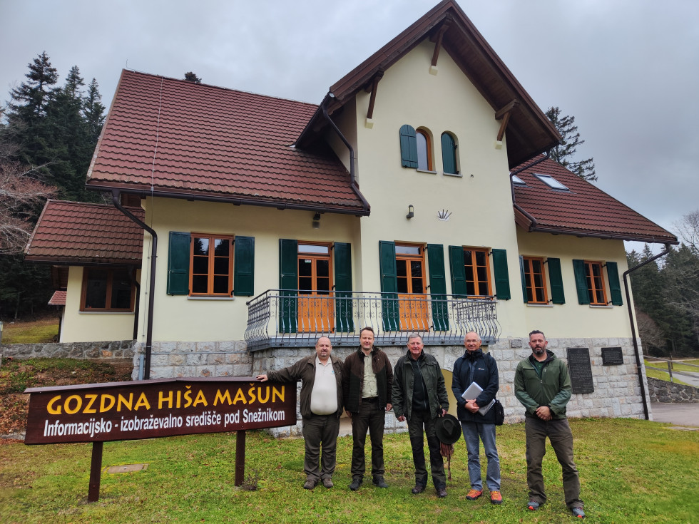 Udeleženci današnjega sestanka na Mašunu 