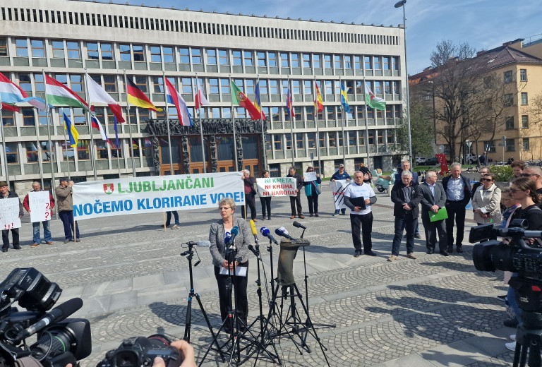 Ministrica Šinko prisluhnila zahtevam kmetov in deležnikov
