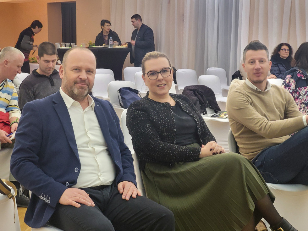 Ministrica skupaj s predsednikom zadružne zveze