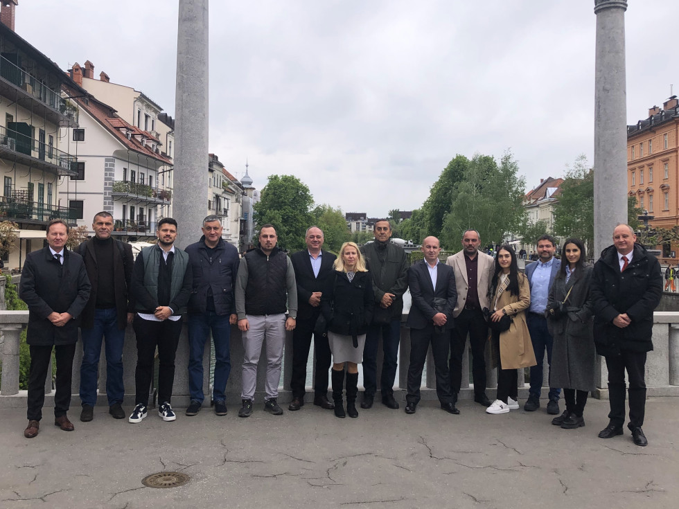 Predstavniki delegacij na ogledu Ljubljane. 