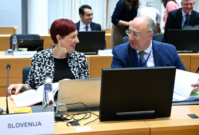 Evropska komisija bo predlagala odlog izvajanja Uredbe o proizvodih, ki ne povzročajo krčenja gozdov