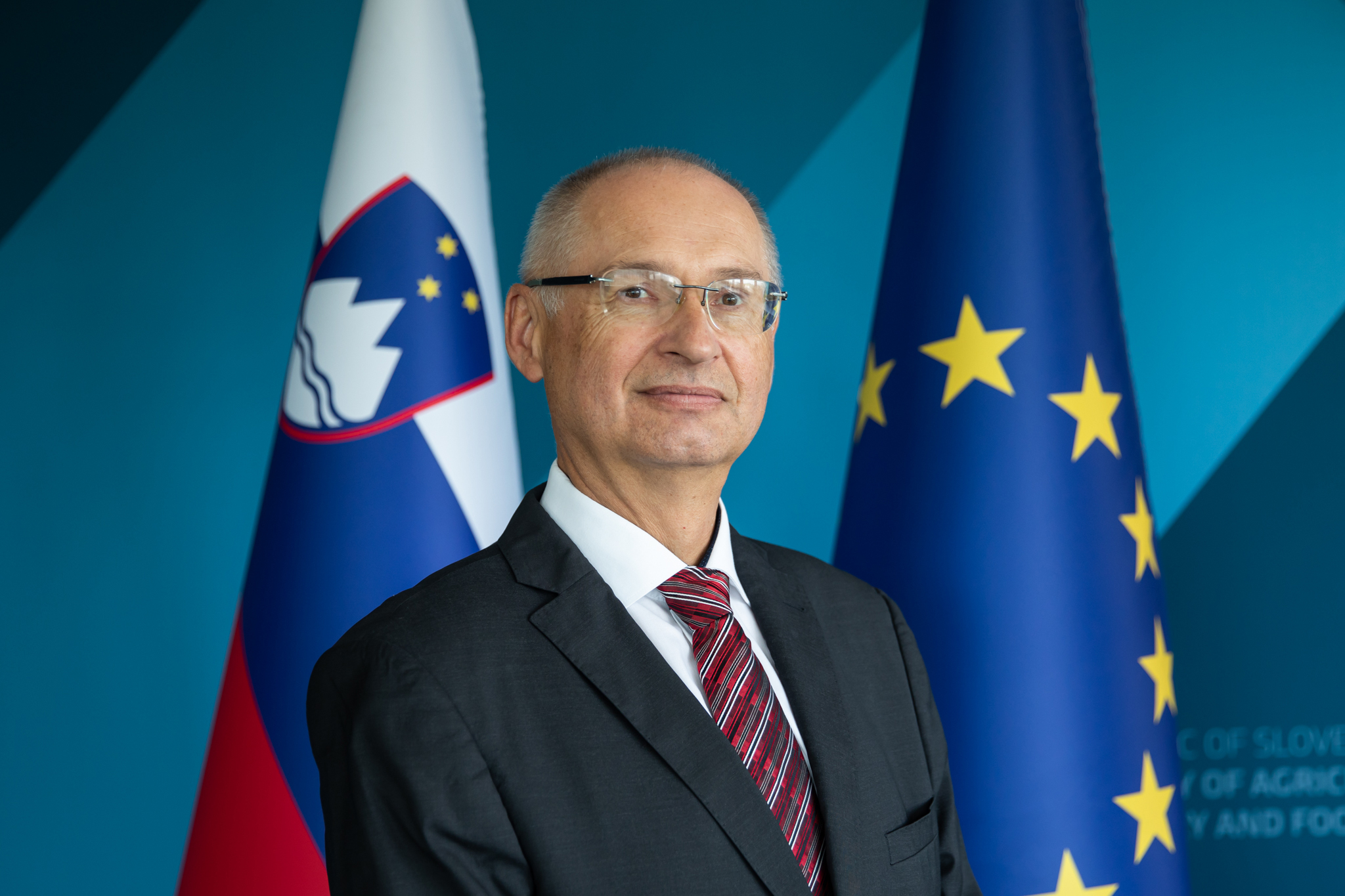 dr. Darij Krajčič