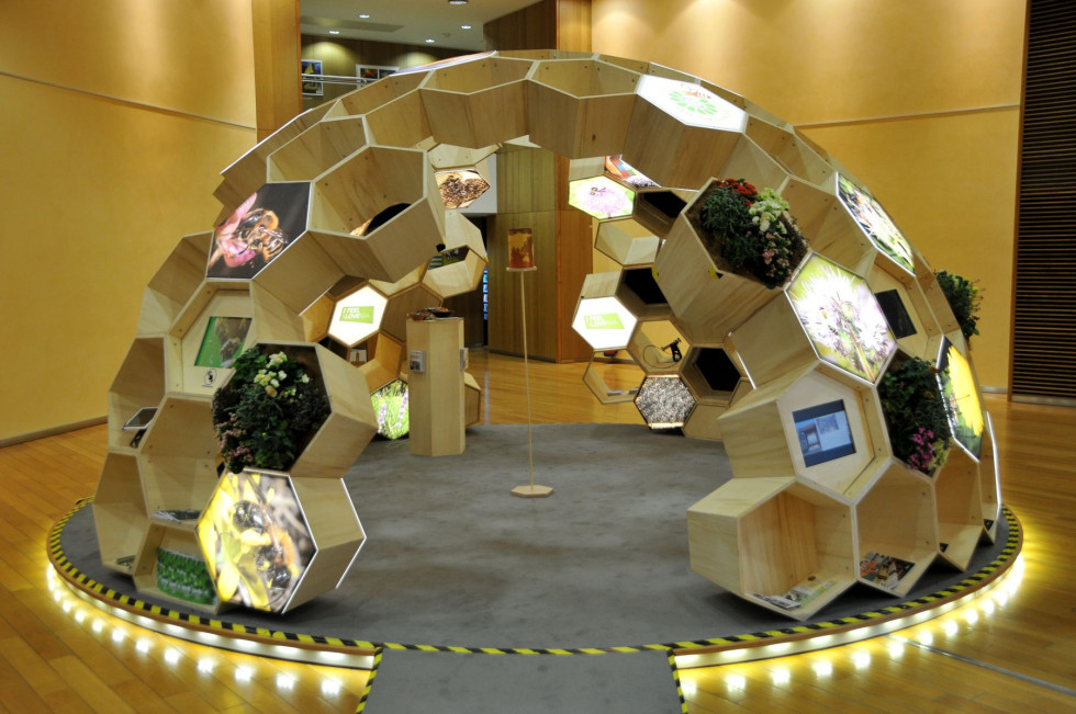 Bee World Pavilion