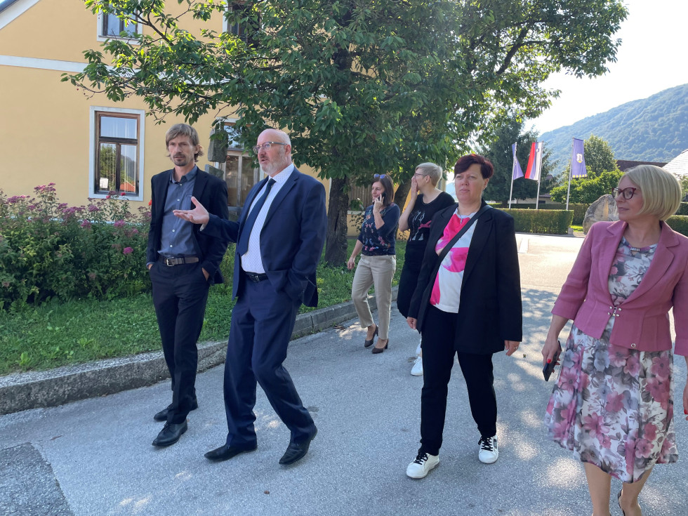Državni sekretar Srečko Đurov in župan obmejne občine Bistrica ob Sotli Franjo Debelak
