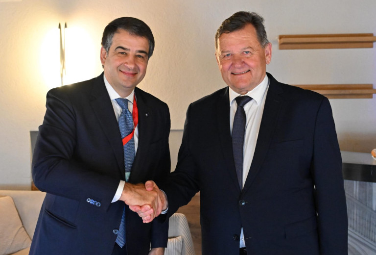 Komisarja Fitto in Kos ter minister Jevšek na dogodku Interreg GO!