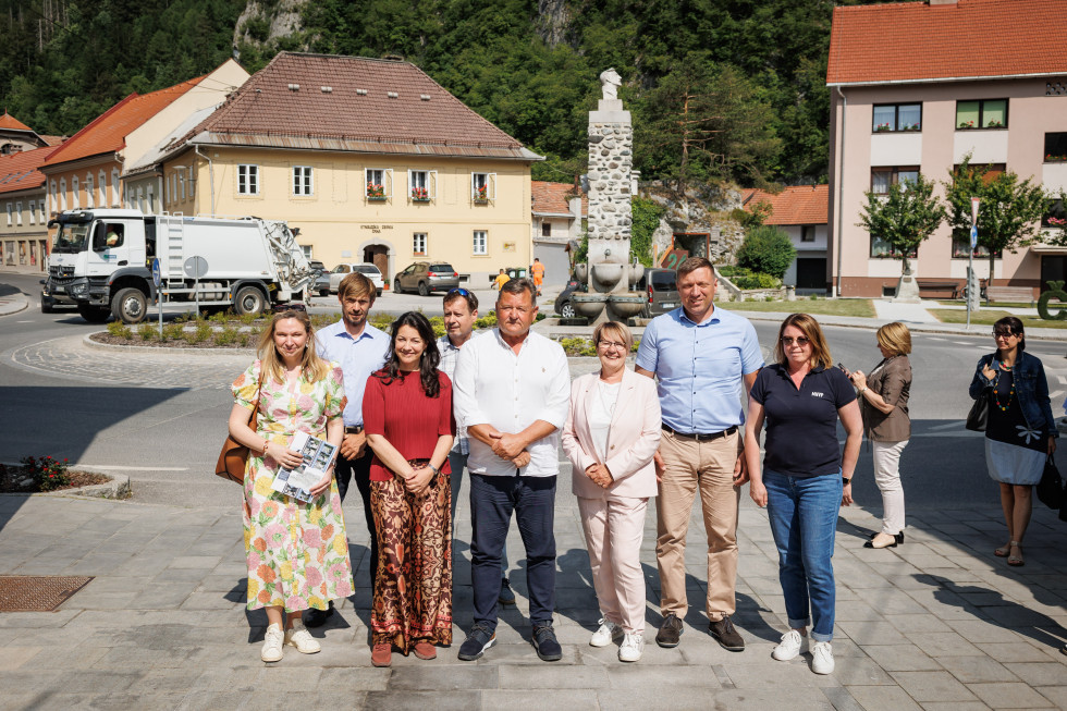 Obisk delegacije Republike Slovenije in Evropske komisije v Črni na Koroškem