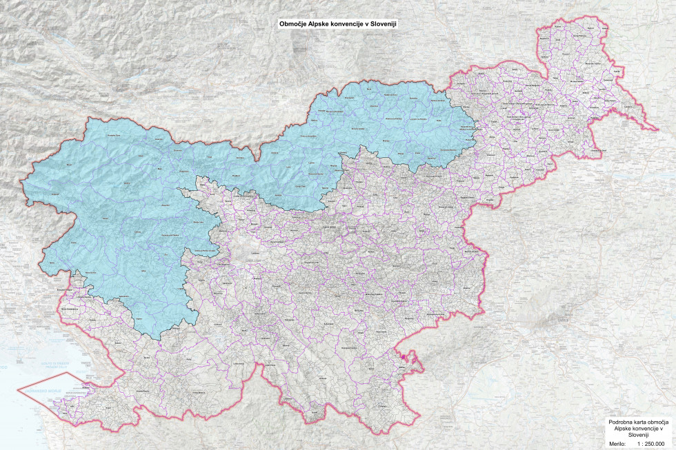 Območje Alpske konvencije na zemljevidu Slovenije