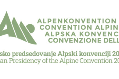 logotip Alpska konvencija - Slovensko predsedovanje Alpski konvenciji 2022-2024