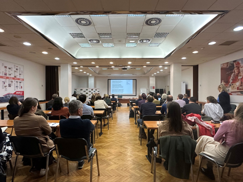 Udeleženci srečanje Direktorata za prostor in graditev: prostorski izvedbeni pogoji v praksi