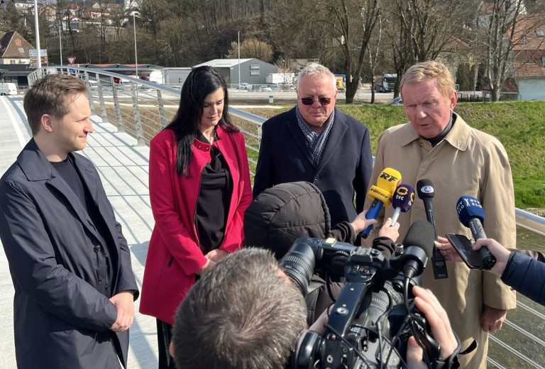 Nova mostova v Celju in na Prevaljah povezujeta ljudi in skupnost