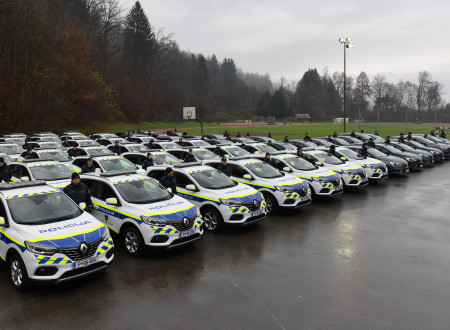 Razstava novih vozil slovenske policije