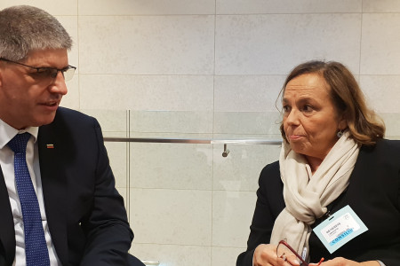 Minister Poklukar se pogovarja z italijansko kolegico Lamorgese