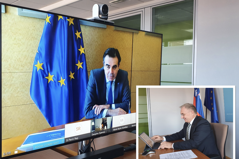 Videoconference of Interior Minister Aleš Hojs and Vice-President of the European Commission Margaritis Schinas 