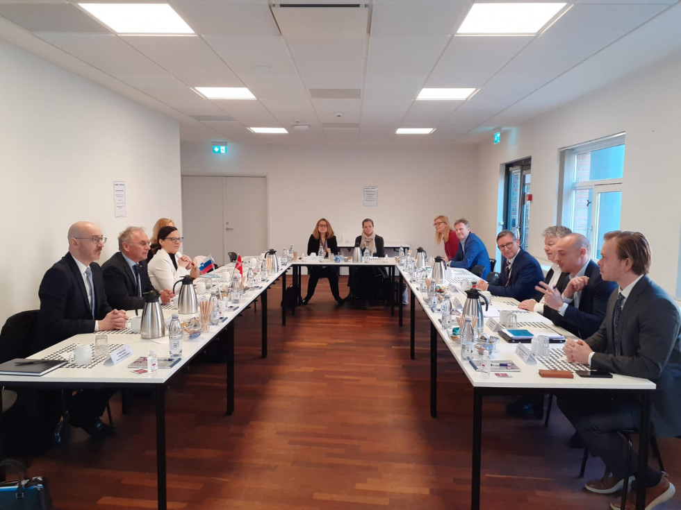 Sestanek delegacije ministrstva s predstavniki Danske agencije za vračanje in Centra za identifikacijo, ki deluje v sklopu agencije