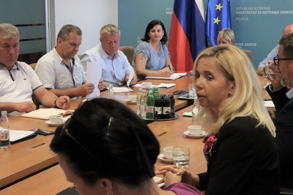 Ministrica mag. Tatjana Bobnar je nagovorila župane obmejnih občin z Republiko Hrvaško