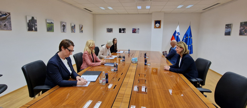 Srečanje predstavnikov ministrstva z veleposlanico Avstrije